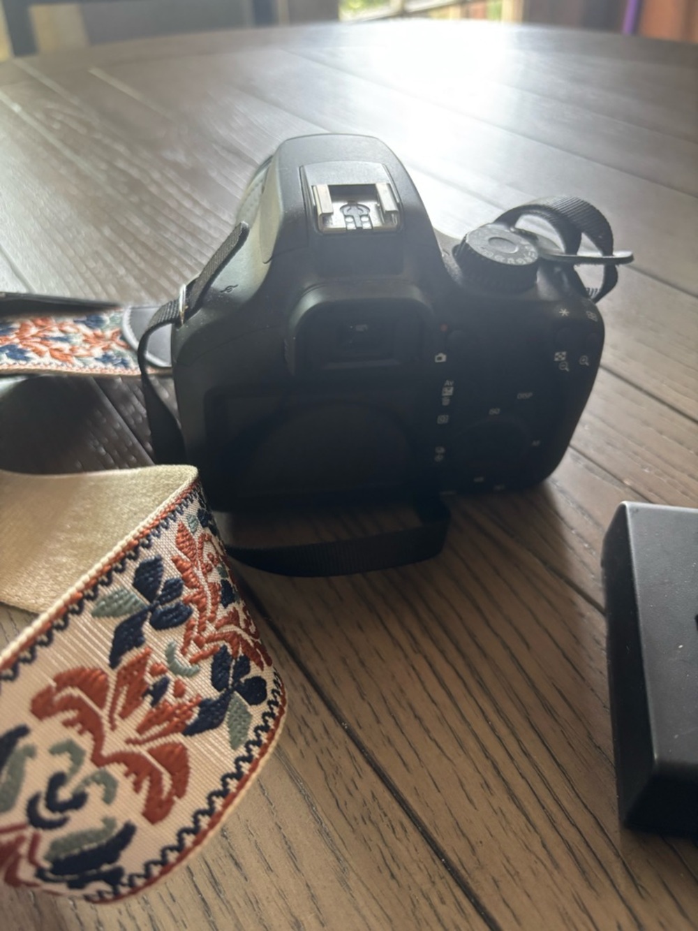Canon eos Camera Bundle - Picture 3 of 6